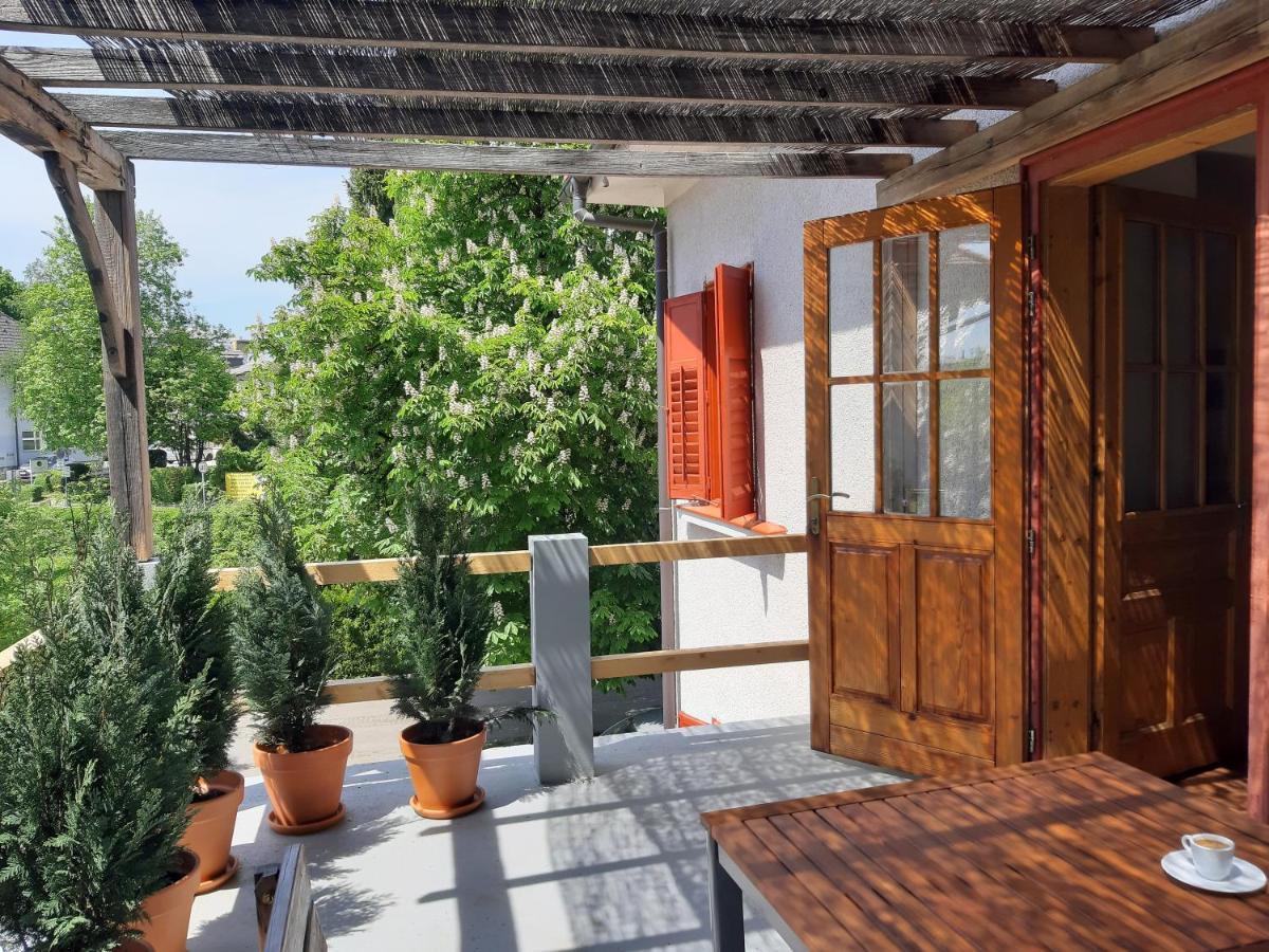 Triglav Apartment House Kranj Esterno foto