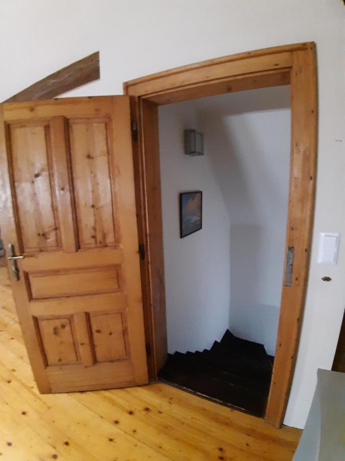 Triglav Apartment House Kranj Esterno foto
