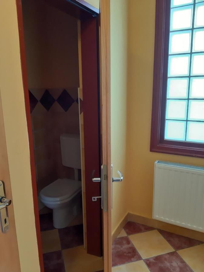 Triglav Apartment House Kranj Esterno foto